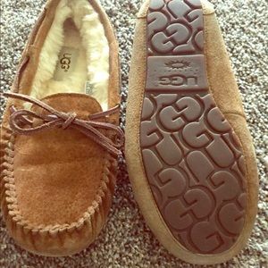 Women’s Uggs Moccasins